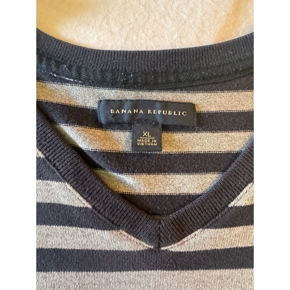 Banana Republic Men's Striped V-Neck Long Sleeve Sweater